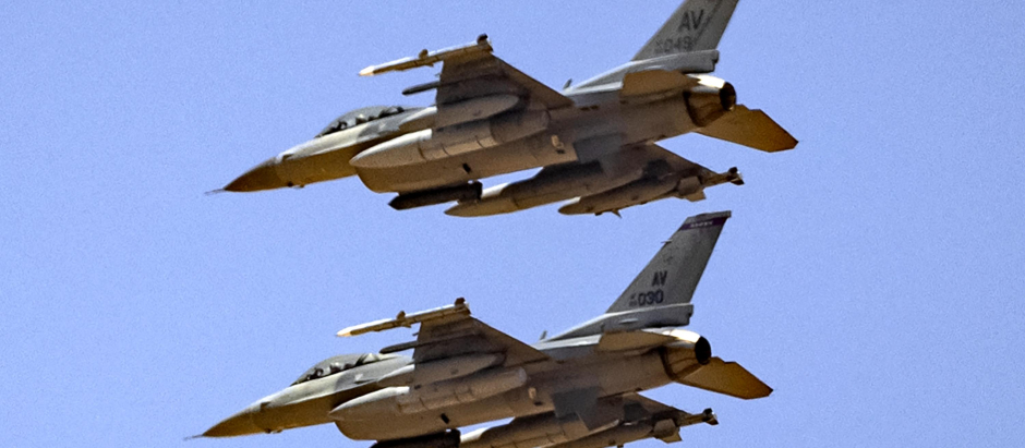 Aviones de combate F-16 de la Fuerza Aérea de EE. UU