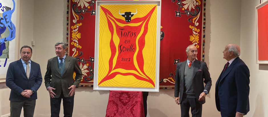 Presentación del cartel de la temporada taurina de La Maestranza, realizado por el arquitecto Norman Foster