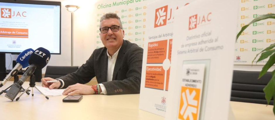 La Junta Arbitral de Consumo del Ayuntamiento de Córdoba ha presentado un vídeo para difundir este servicio de arbitraje gratuito.