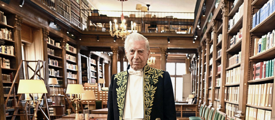 Writer Mario Vargas Llosa, 2010 Nobel Prize Winner for Literature, poses with his Academician sword in the library of the French Academy in Paris, France on February 9, 2023.