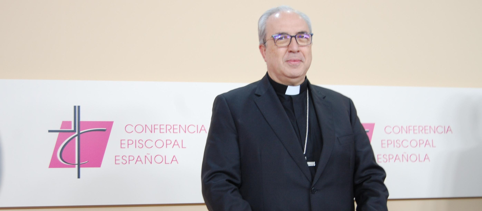 El secretario portavoz de la Conferencia Episcopal Española, César García Magán