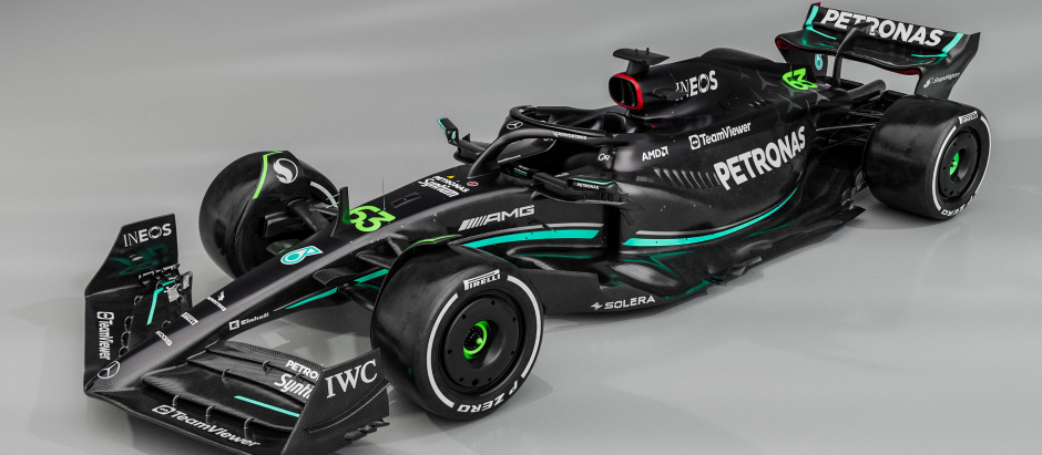 A handout image released by Mercedes shows the team's new Mercedes-AMG F1 W14 E Formula One racing car during their 2023 season launch, in Silverstone on February 15, 2023. (Photo by MERCEDES / AFP) / RESTRICTED TO EDITORIAL USE - MANDATORY CREDIT "AFP PHOTO / MERCEDES-AMG" - NO MARKETING - NO ADVERTISING CAMPAIGNS - DISTRIBUTED AS A SERVICE TO CLIENTS