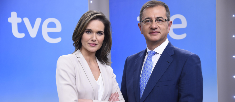 Raquel Martínez y Pedro Carreño presentaron el Telediario Fin de Semana entre 2015 y 2018