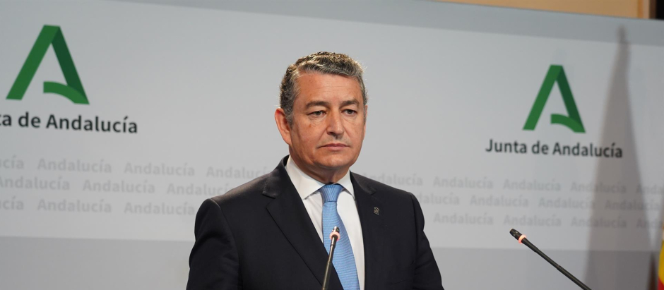 El consejero andaluz de la Presidencia, Antonio Sanz, durante la rueda de prensa posterior al Consejo de Gobierno