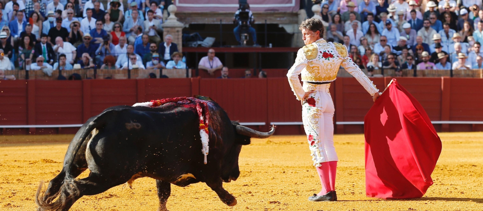 El torero Manuel Escribano durante la Feria de Abril en la Real Maestranza de Sevilla, 2022