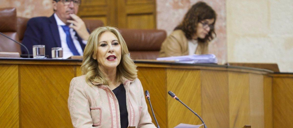 La consejera de Hacienda, Carolina España, en el pleno del Parlamento de Andalucía