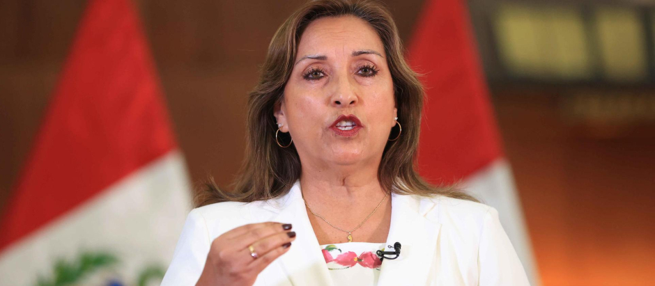 Fotografía cedida por la Presidencia del Perú, que muestra a la presidenta Dina Boluarte