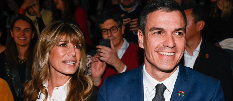 Spanish President Pedro Sanchez and Begoña Gomez attending “TeresaHelbig” event during Pasarela Cibeles Mercedes-Benz Fashion Week Madrid 2023 in Madrid, on Friday , 17 February 2023.