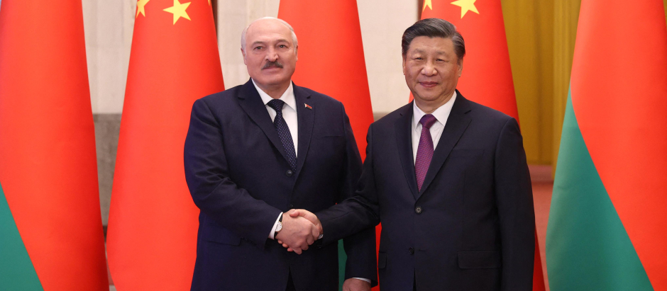 Alexander Lukashenko, presidente de Bielorrusia y Xi Jinping, presidente de China