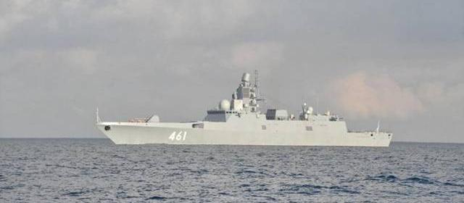 La fragata rusa Almirante Kasatonov, equipada con misiles guiados