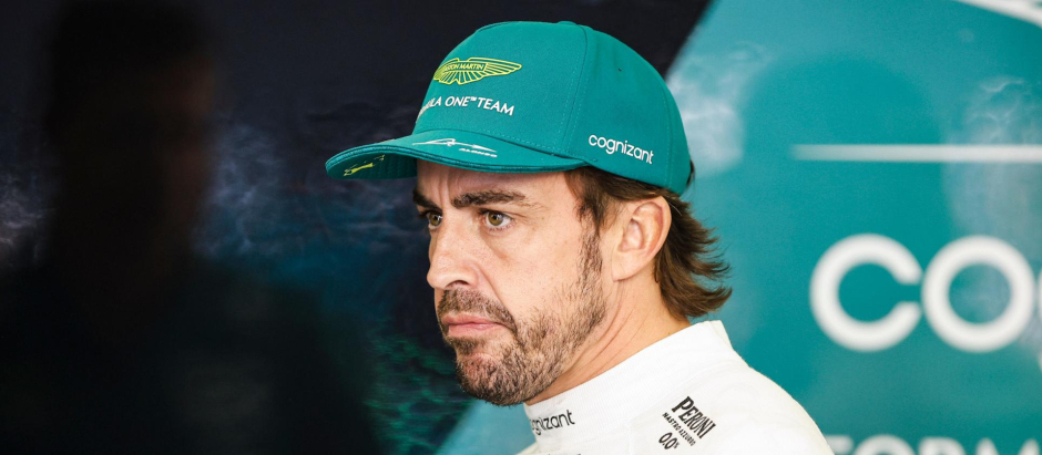 Alonso durante la carrera de Baréin