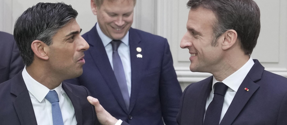 El primer ministro británico Rishi Sunak y el presidente francés Emmanuel Macron en París