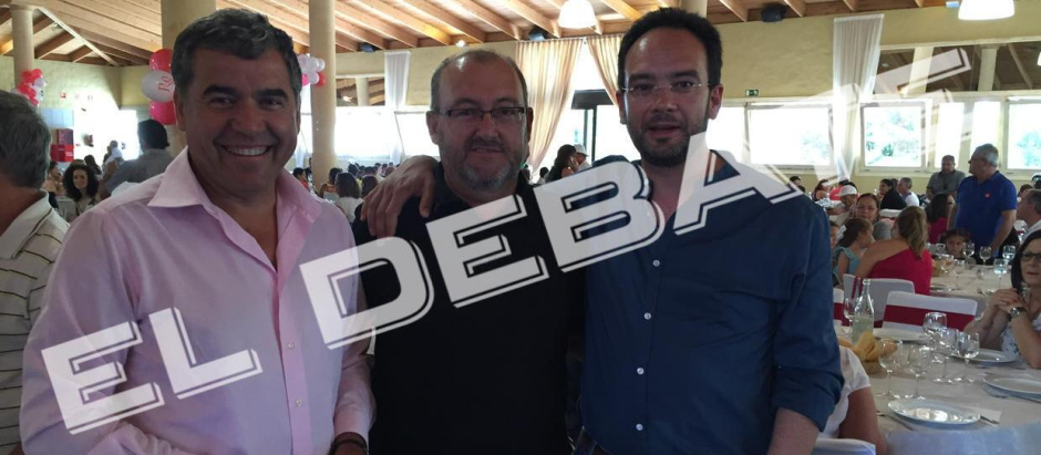 Tito Berni junto a Antonio Hernando y un cargo del PSOE de Fuerteventura