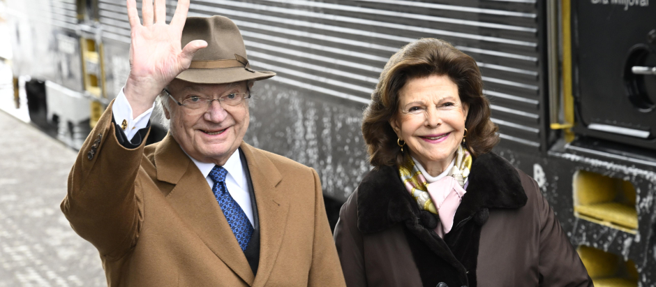 Sweden's King Carl XVI Gustaf and Queen Silvia walk from the concert hall to Västerås Castle through Vasaparken during the royal visit to Västmanland County on March 9, 2023, to mark HM the King's 50th jubilee.