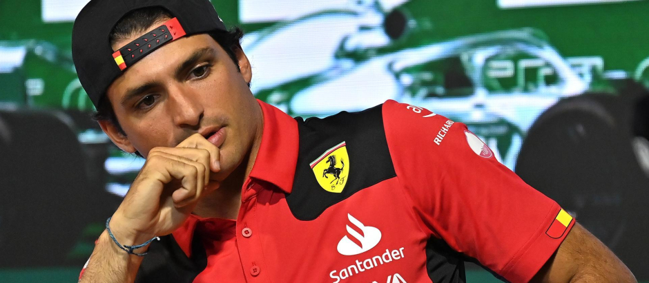 Carlos Sainz, en rueda de prensa antes del Gran Premio de Arabia Saudí