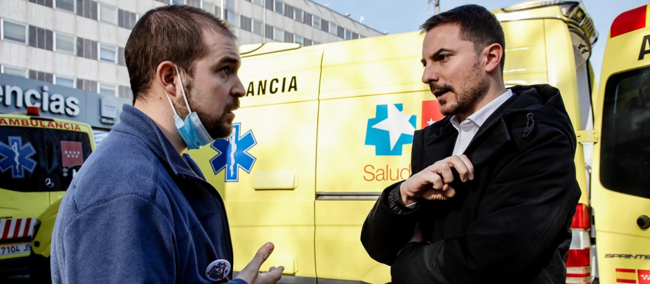 El secretario general del PSOE de Madrid, Juan Lobato, visita las Urgencias del Hospital La Paz, en enero de este año