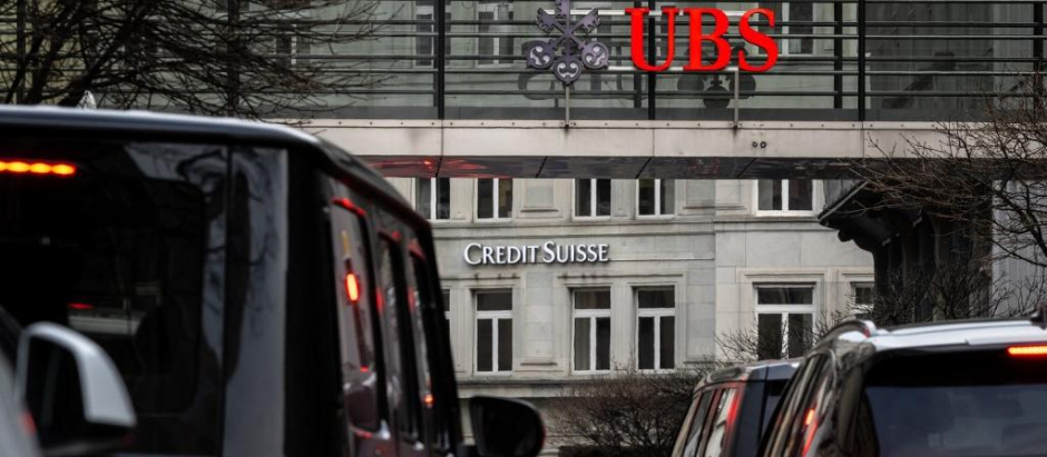 UBS y Credit Suisse llevan dos días estudiando la fusión.
