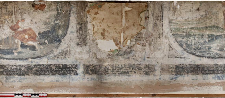 Detalle del mural del siglo XVII que Luke Budworth ha encontrado oculta en su cocina