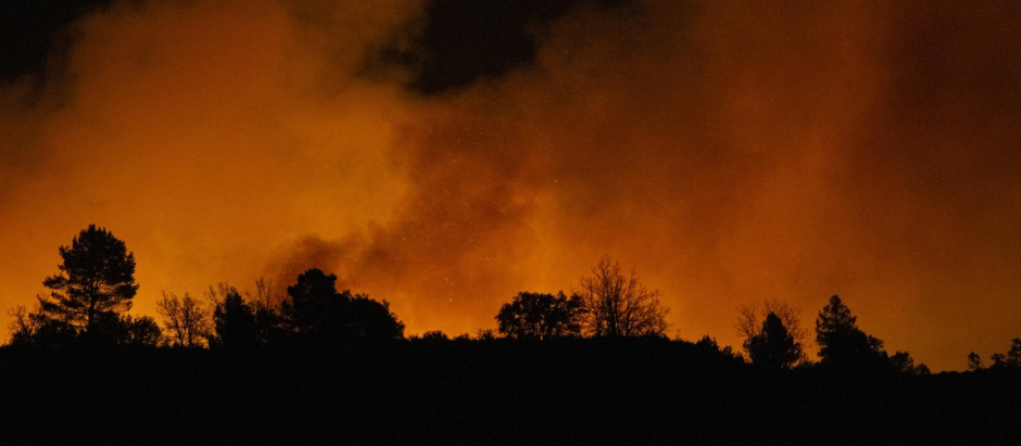 El fuego visto desde las cercanías de San Agustín (Castellón)