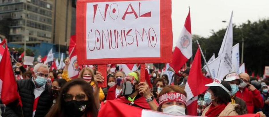Protestas en Perú contra el comunismo.