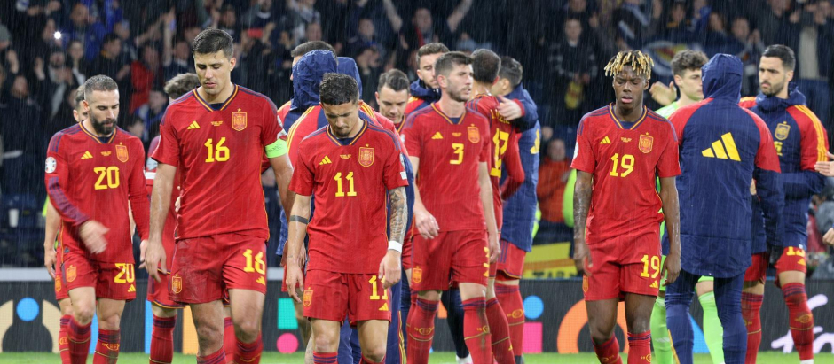 La selección española tras caer derrotada ante Escocia