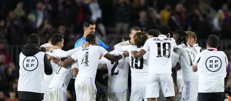 La celebración de los jugadores del Real Madrid tras pasar a la final de Copa