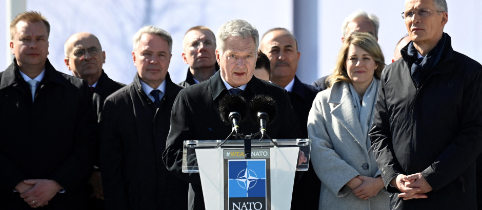 El presidente de Finlandia, Sauli Niinistro durante la ceremonia de ingreso a la OTAN