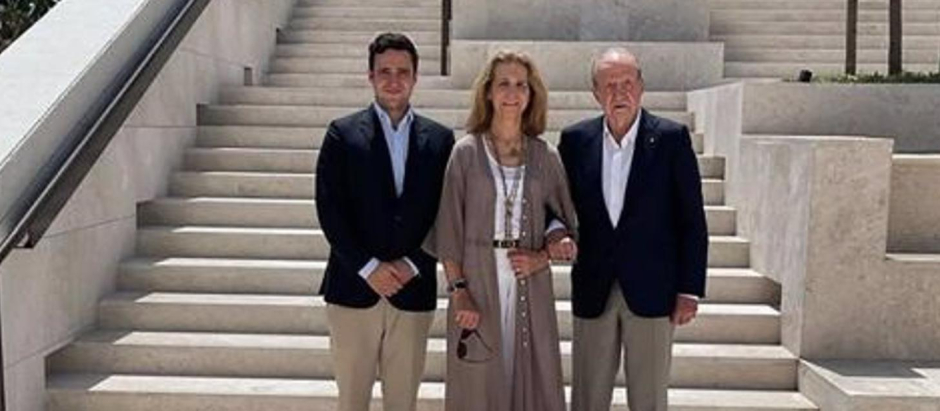 09/04/2023 El Rey Juan Carlos, la Infanta Elena y Froilán, juntos en Abu Dabi el Domingo de Resurrección, a 9 de abril de 2023.
ESPAÑA EUROPA MADRID POLÍTICA
65YMÁS.COM