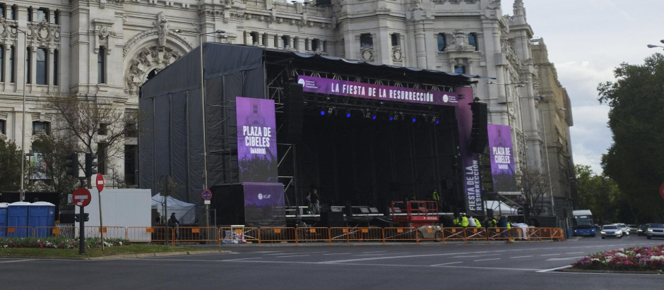 Imagen del escenario montado en la Plaza de Cibeles, Madrid