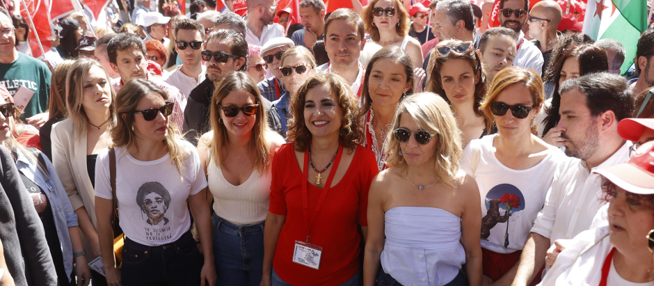 Varios ministros del Gobierno han acudido a la manifestación de UGT y CC.OO. celebrada en Madrid