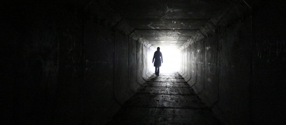 La 'luz al final del túnel' es una de las más famosas experiencias cercanas a la muerte que existen