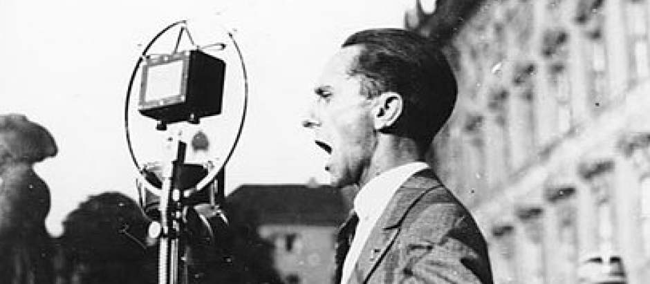 El ministro de Propaganda nazi, Joseph Goebbels, durante un mitin