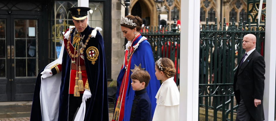 Los Príncipes de Gales, a su llegada a la coronación del Rey Carlos III de Inglaterra