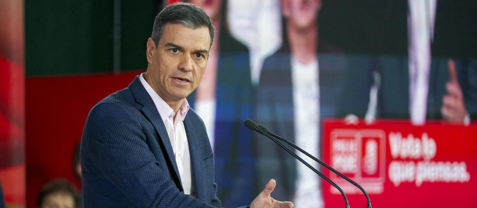 Pedro Sánchez en el mitin del PSOE en Vitoria