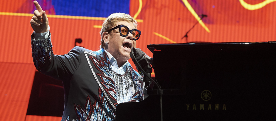 El cantante Elton John durante Farewell Yellow Brick Road, el final de gira en el WiZink Center de Madrid, España.
