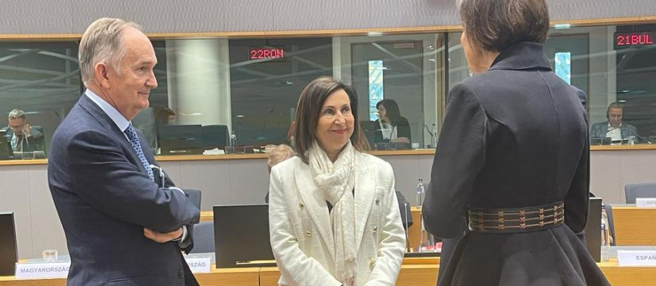 La ministra de Defensa, Margarita Robles, antes de la reunión de ministros de Defensa de la UE
