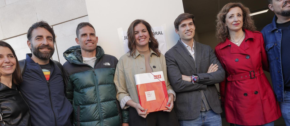 Sandra Gómez presenta junto a varios miembros del PSPV la lista para las municipales valencianas