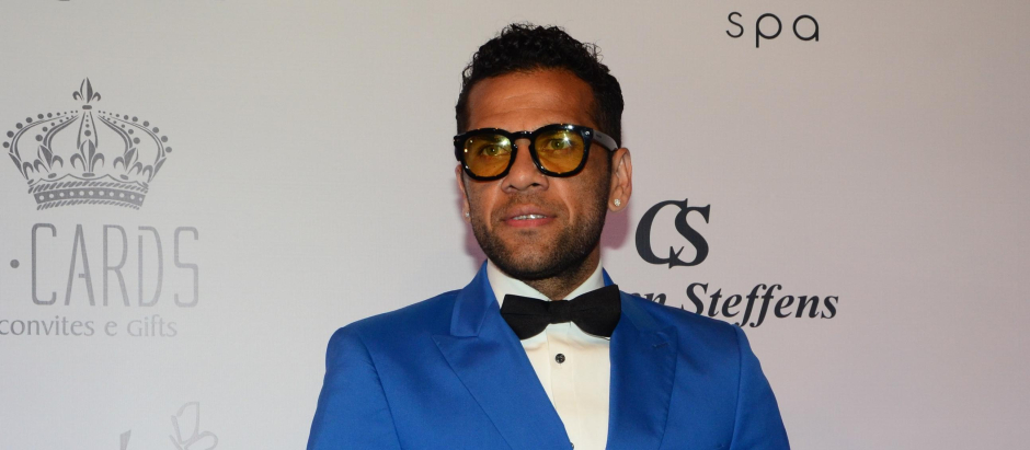 Soccerplayer Daniel Alves attend Charity auction of the Instituto NeymarJr. in Jardim Paulista in the south region of São Paulo this Thursday, 22.