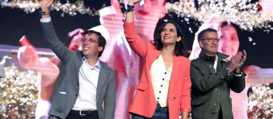Martínez-Almeida, Ayuso y Feijóo cerraron campaña en Madrid