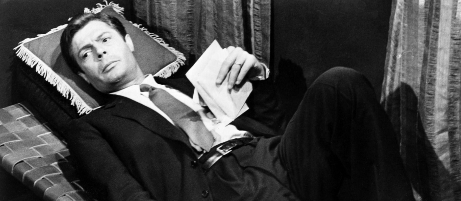 Marcello Mastroianni en 'La Notte' (1961) de Luchino Visconti