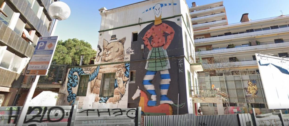 Centro social okupado La Ruïna, en el barrio de la Bonanova, en Barcelona