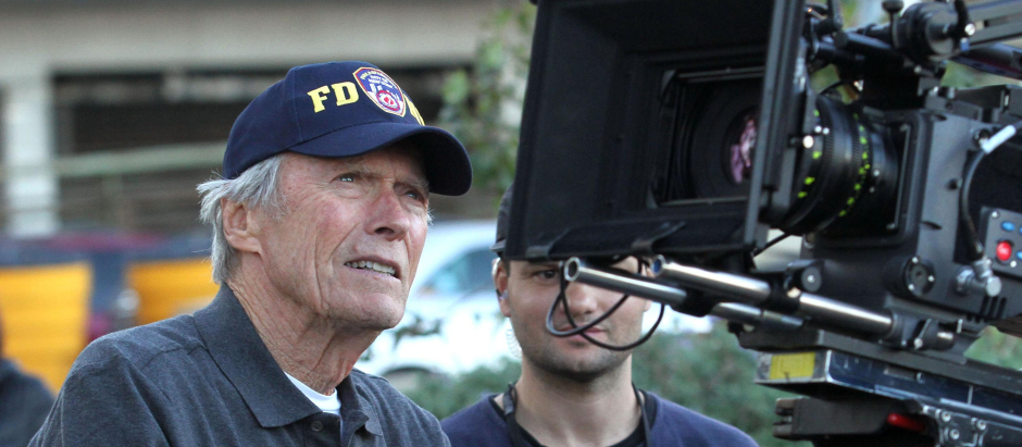 Clint Eastwood, durante el rodaje de su película Sully