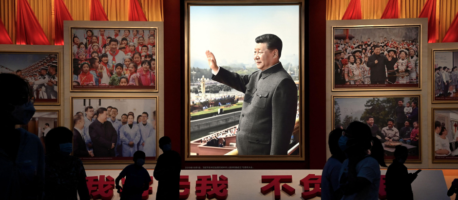Imágenes del presidente chino Xi Jinping en el Museo del Partido Comunista de China en Pekín