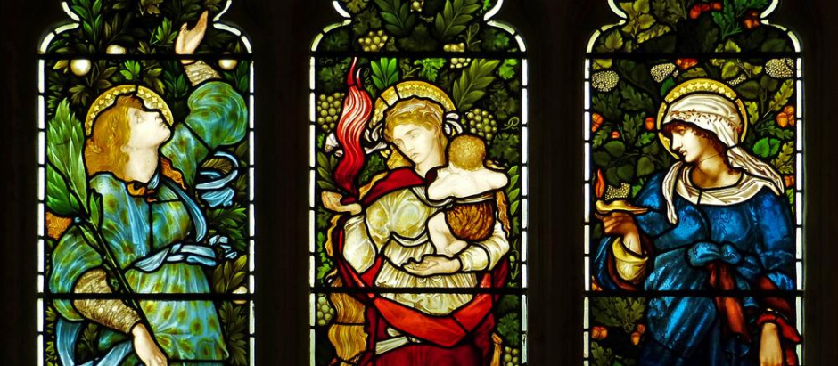 Representación en una vidriera de la catedral de Oxford de las virtudes teologales