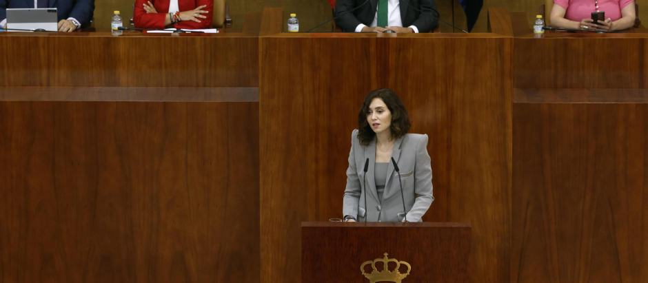 MADRID, 21/06/2023.- La candidata del PP a presidir la Comunidad de Madrid, Isabel Díaz Ayuso, interviene en el debate de su investidura, este miércoles en la Asamblea de Madrid. EFE/ J.J.Guillen