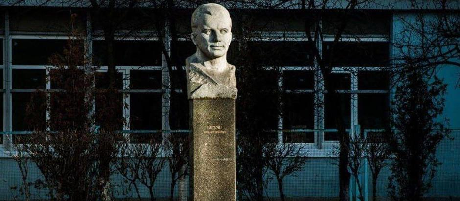 La estatua de Yuri Gagarin en Kiev, ahora eliminada