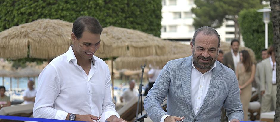 Rafa Nadal y Gabriel Escarrer, en la inauguración de su hotel