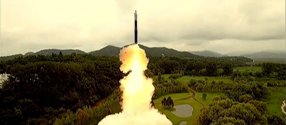 Lanzamiento de un nuevo misil balístico intercontinental por Corea del Norte