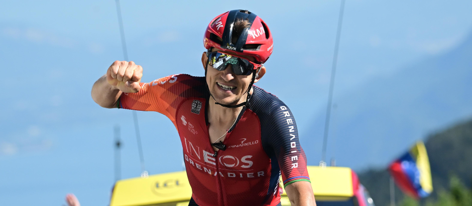 Michal Kwiatkowski celebra la victoria en la 13ª etapa del Tour