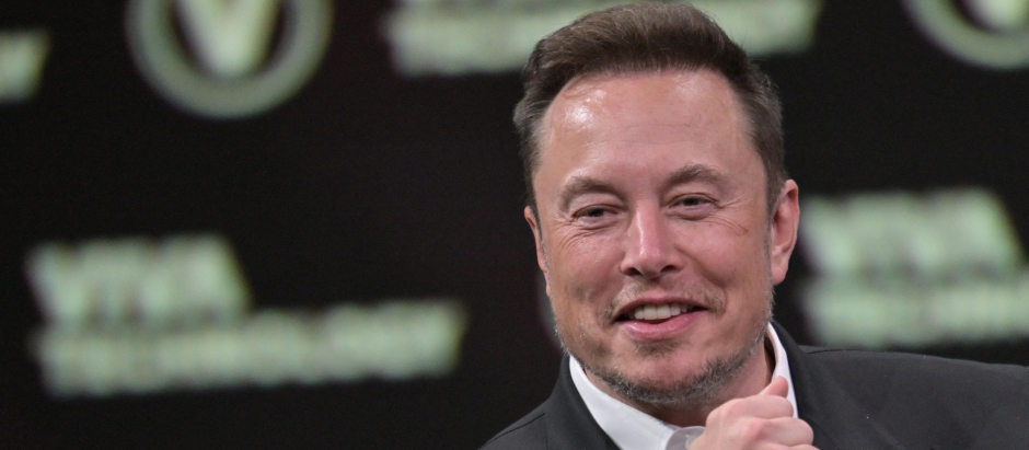 Elon Musk ha apostado por xIA, su nueva inteligencia artificial